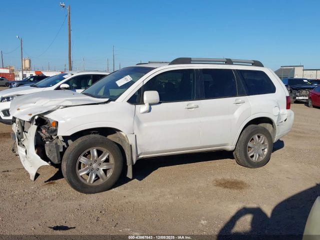 Mitsubishi Endeavor Image 2