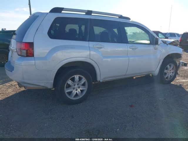 Mitsubishi Endeavor Image 10