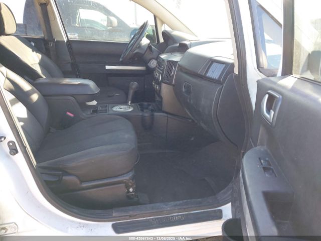 Mitsubishi Endeavor Image 5