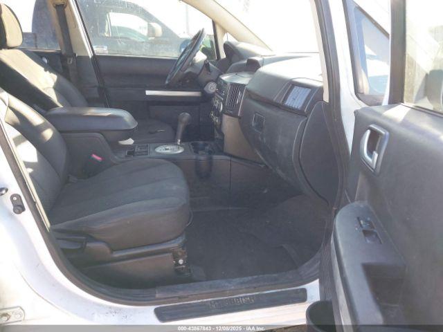 Mitsubishi Endeavor Image 5