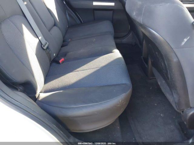 Mitsubishi Endeavor Image 4