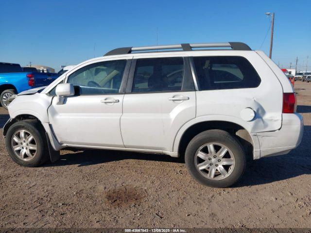 Mitsubishi Endeavor Image 15