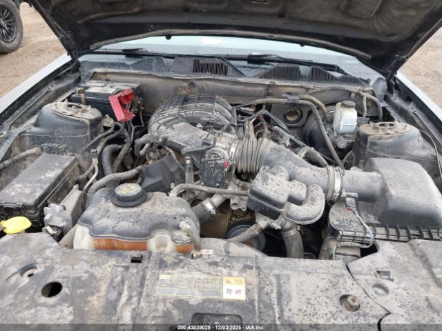 Ford Mustang V6 Image 12