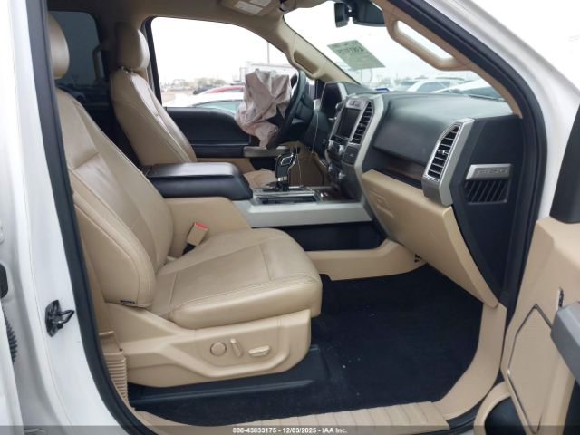 Ford F-150 Lariat Image 6