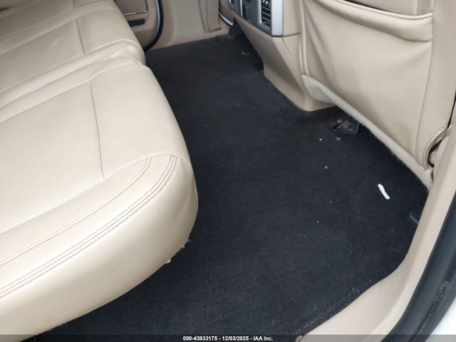 Ford F-150 Lariat Image 14