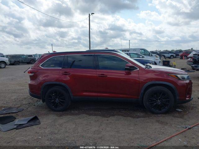 Toyota Highlander Se Image 11