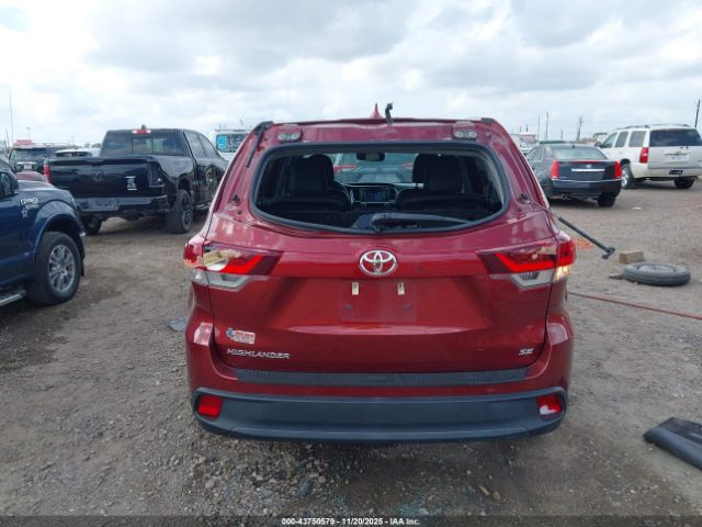 Toyota Highlander Se Image 15