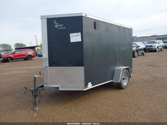 Lark 10x6 V Nose Enclosed Image 3