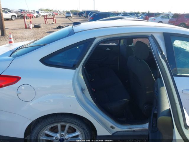 Ford Focus Se Image 4