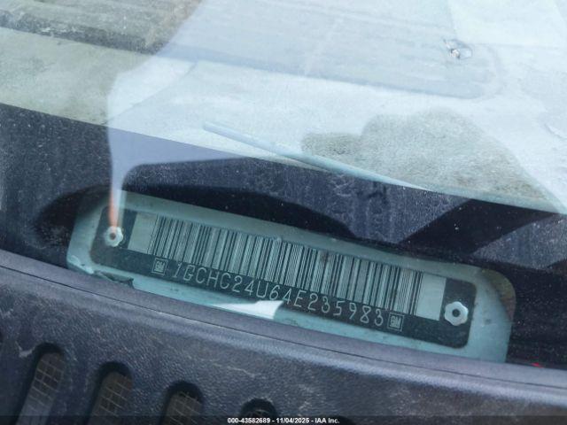 Chevrolet Silverado 2500 Work Truck Image 6