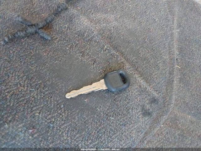 Chevrolet Silverado 2500 Work Truck Image 13