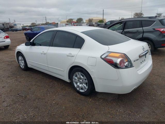 Nissan Altima 2.5 Image 16