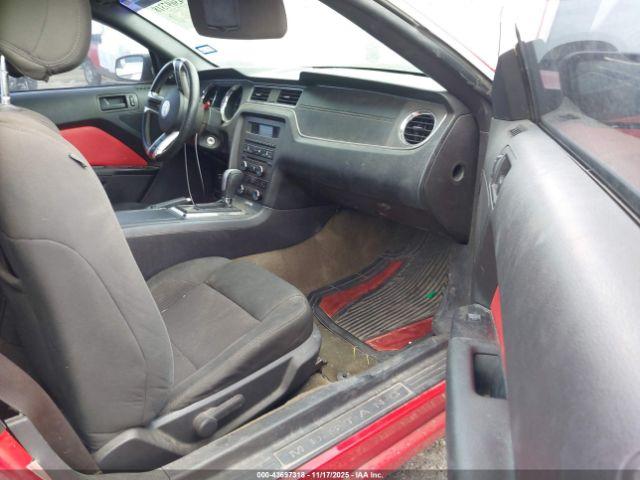 Ford Mustang V6 Image 14