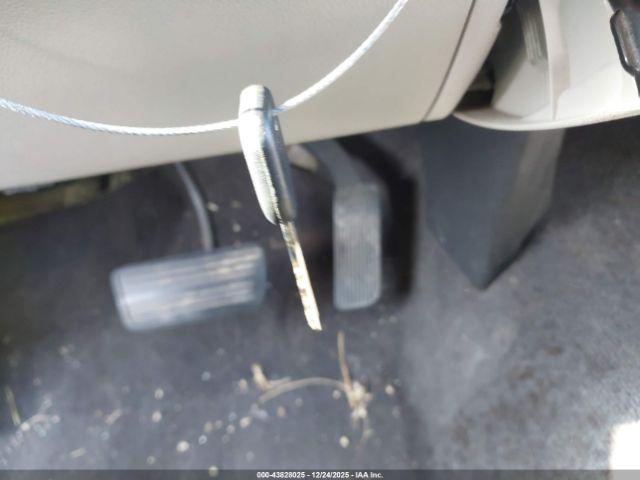 Chevrolet Silverado 1500 Lt Image 16