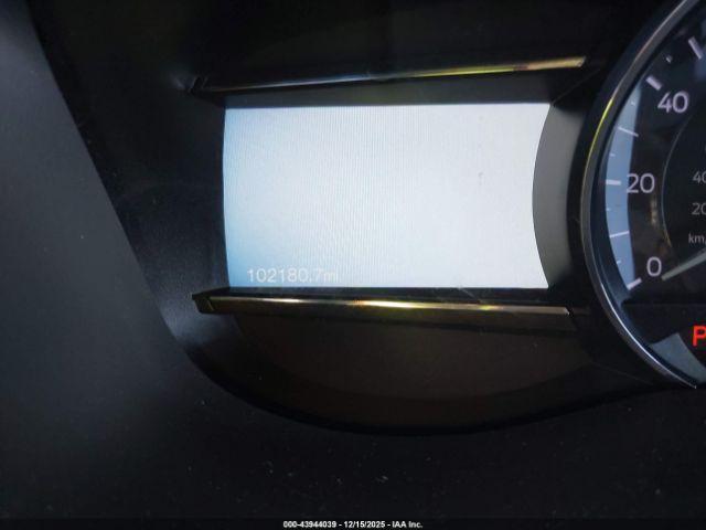 Ford Explorer Limited Image 9