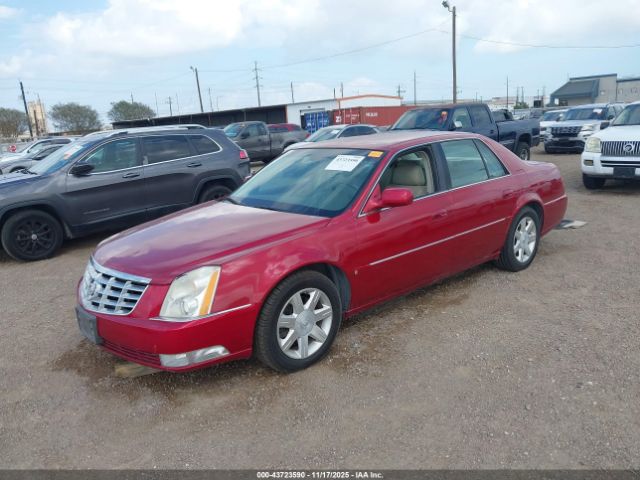 Cadillac DTS Standard Image 7