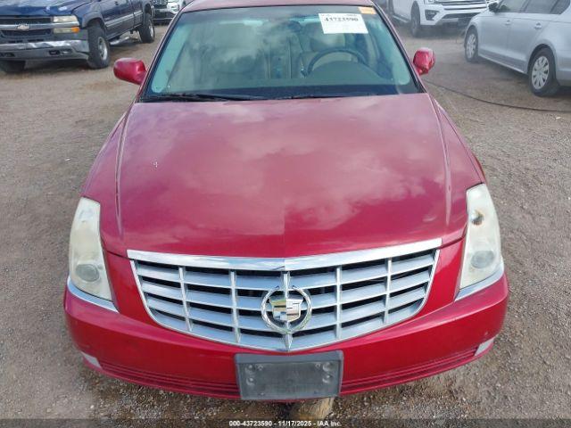 Cadillac DTS Standard Image 14