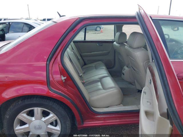 Cadillac DTS Standard Image 9