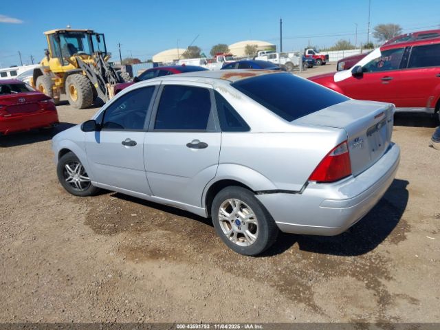 Ford Focus Zx4 Image 2