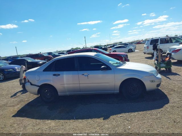 Ford Focus Zx4 Image 10