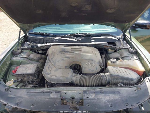 Dodge Charger Sxt Rwd Image 2