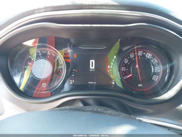 Dodge Challenger Sxt Plus Image 2