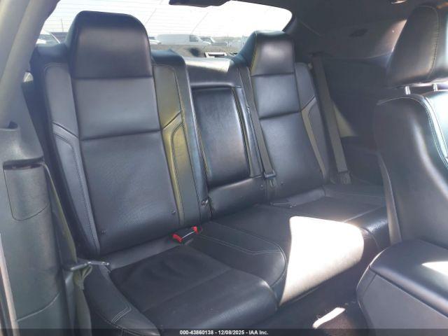 Dodge Challenger Sxt Plus Image 5