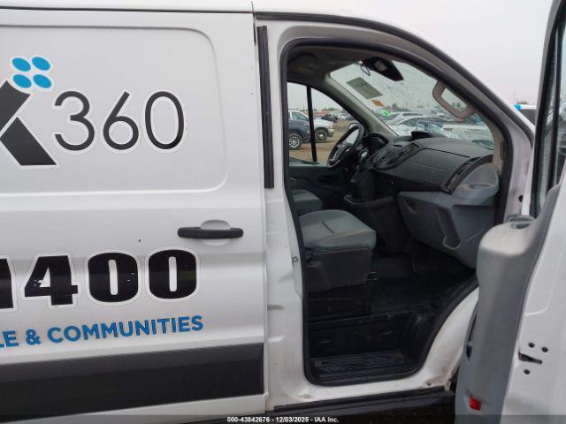Ford Transit Image 9