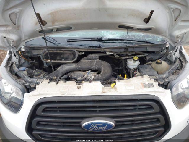 Ford Transit Image 12