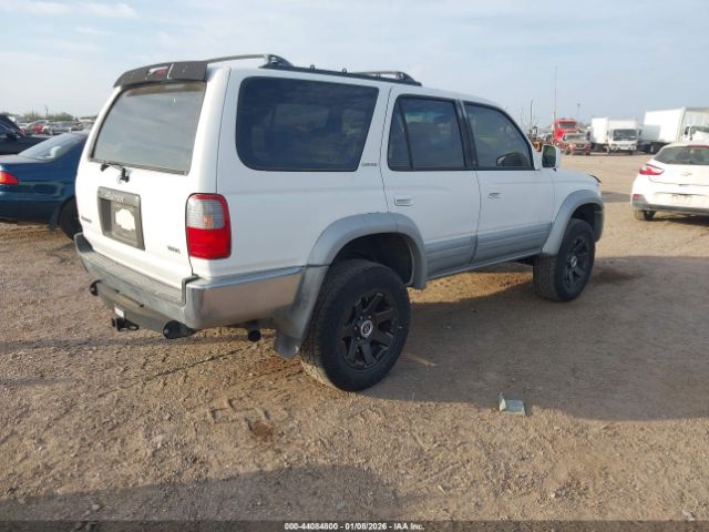 Toyota 4Runner Sr5 V6 Limited Image 3